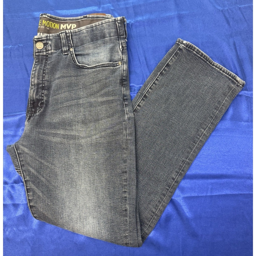 Lee Extreme Motion MVP Men's 36x34 Athletic Tapered Leg Blue Denim Jeans